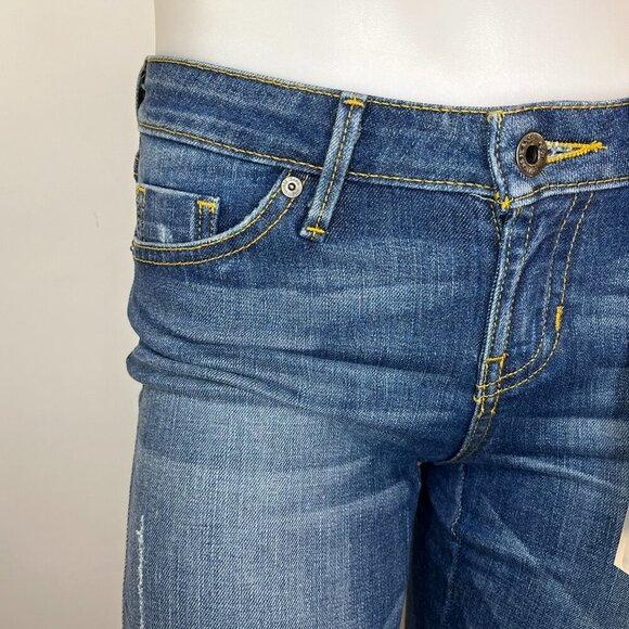 GUESS Los Angeles Women's Brittney Denim Long Bermuda Shorts - Size 25 - NWT $69 - Picture 3 of 5